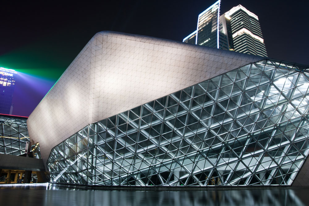 operny-dom-guangzhou-zaha-hadid